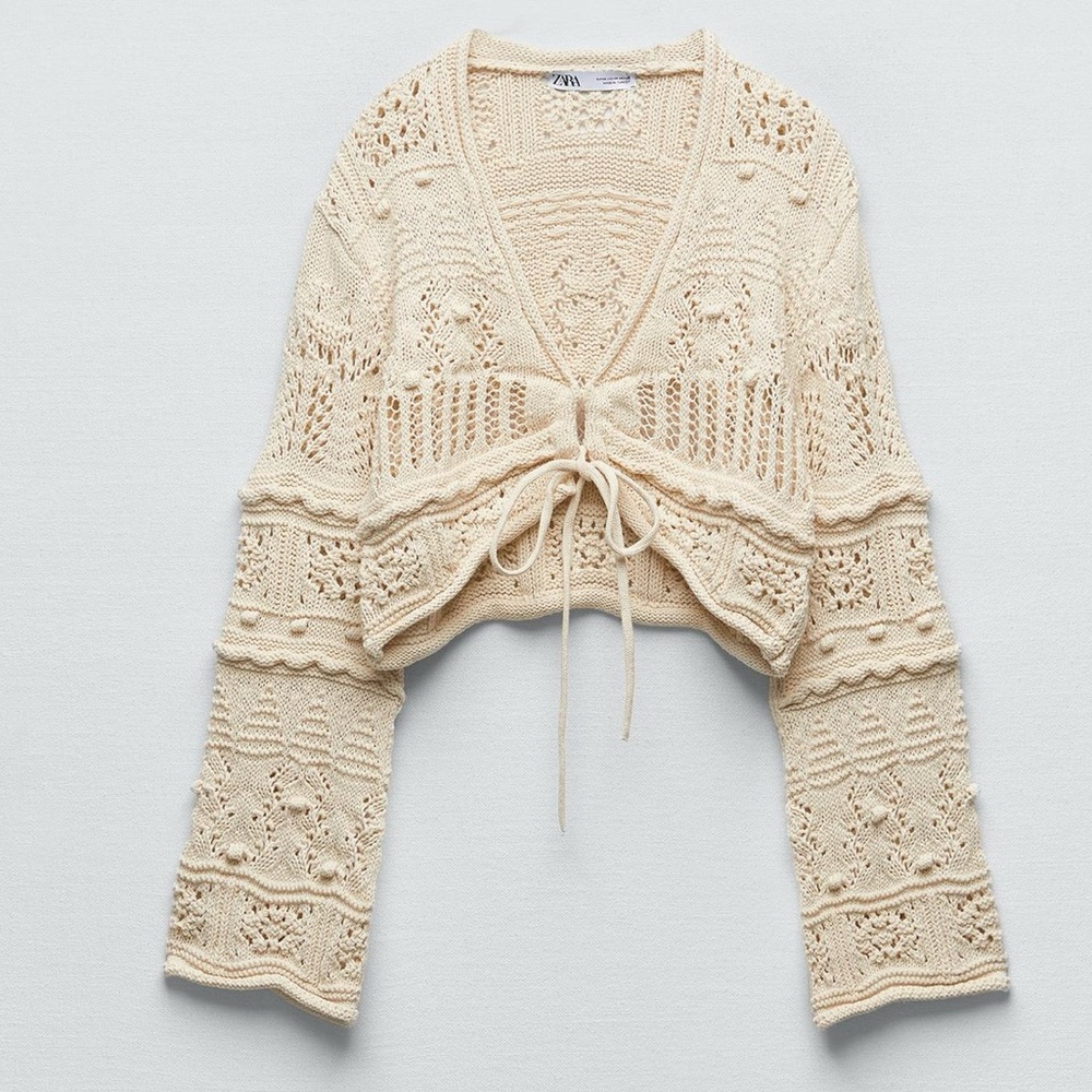 ZARA Crochet Knit Cropped Cardigan Sweater in Ecru - Size S/M